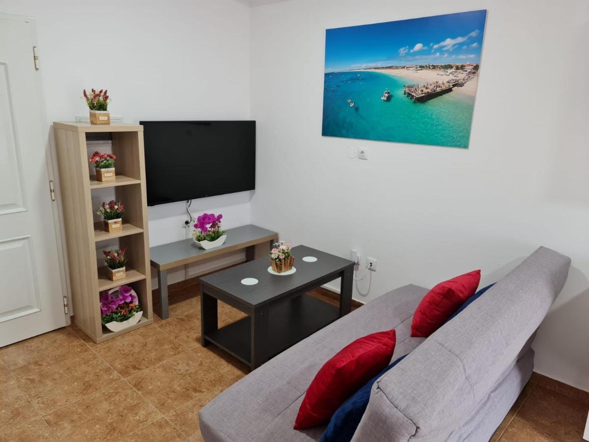 Franmay Apartments - 7 Modern Apartments Near The Beach & City, Perfect For Nomads, Travellers, Families, Watersports! サンタ・マリア エクステリア 写真