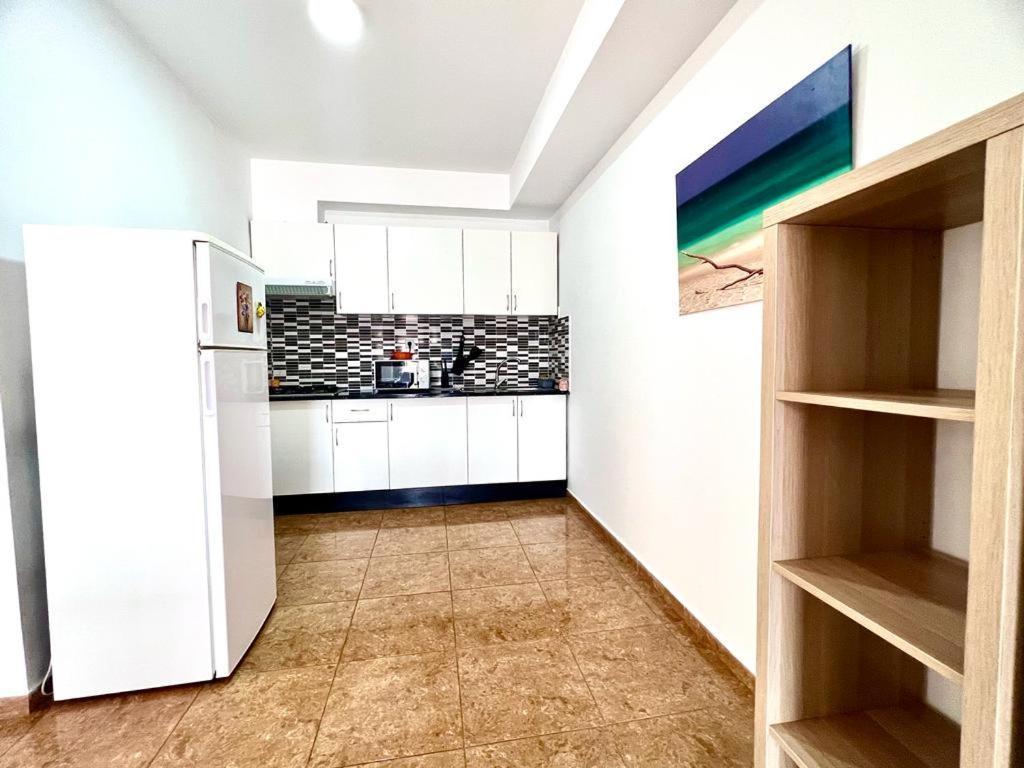 Franmay Apartments - 7 Modern Apartments Near The Beach & City, Perfect For Nomads, Travellers, Families, Watersports! サンタ・マリア エクステリア 写真